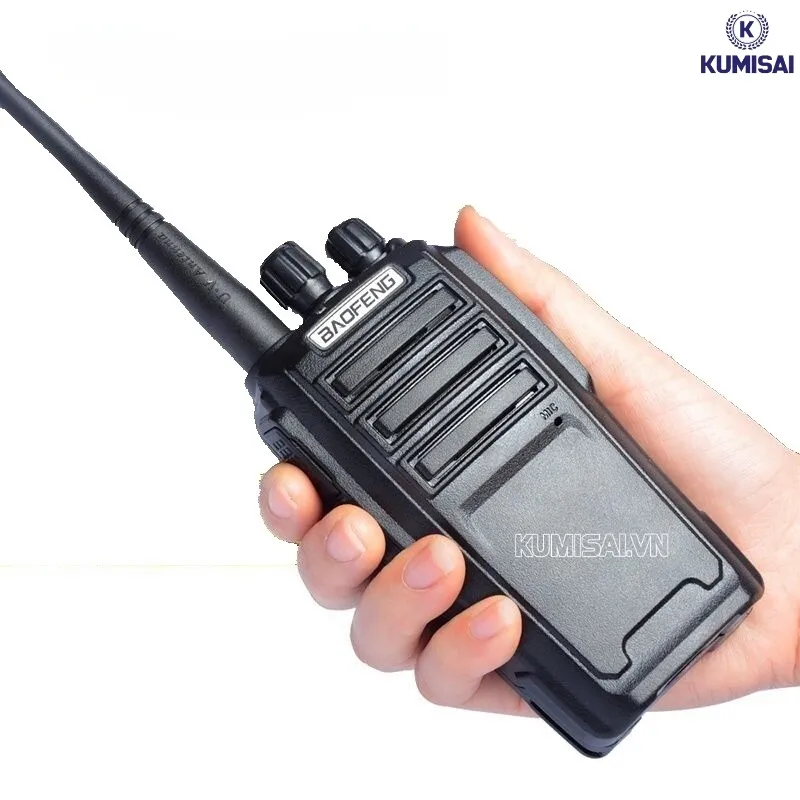 Kiểu dáng nhỏ gọn, trọng lượng máy nhẹ và dễ cầm Kiểu dáng nhỏ gọn, trọng lượng máy nhẹ và dễ cầm