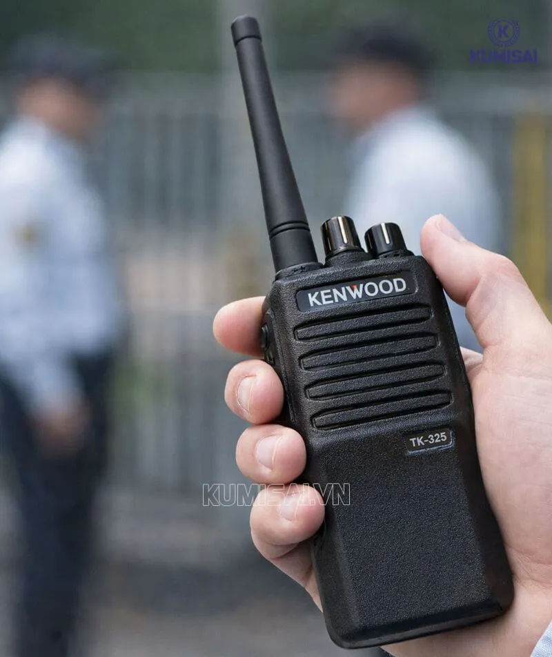 Sử dụng máy bộ đàm Kenwood TK-325 đúng cách Sử dụng máy bộ đàm Kenwood TK-325 đúng cách