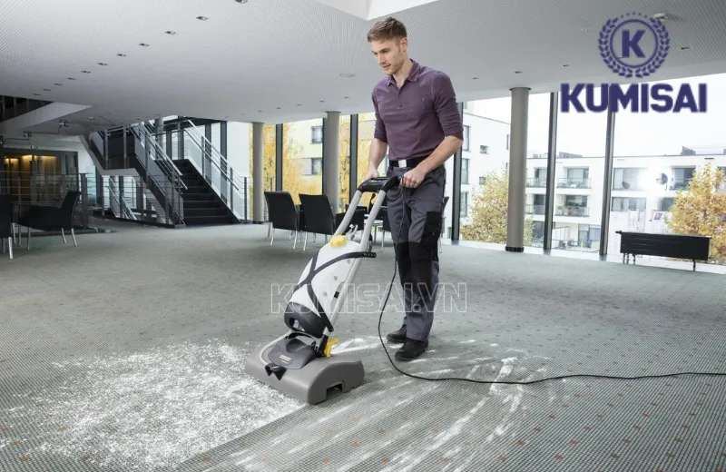 Karcher BRS 43/500 C làm sạch nhanh vết bẩn cứng đầu trên mọi bề mặt thảm Karcher BRS 43/500 C làm sạch nhanh vết bẩn cứng đầu trên mọi bề mặt thảm