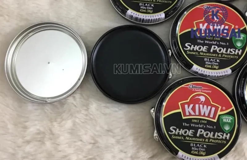Xi đánh giày Kiwi được ưa chuộng sử dụng trên phạm vi toàn thế giới Xi đánh giày Kiwi được ưa chuộng sử dụng trên phạm vi toàn thế giới