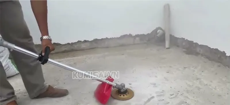 Thiết kế cán dài, giảm thiểu sự mệt mỏi cho người lao động