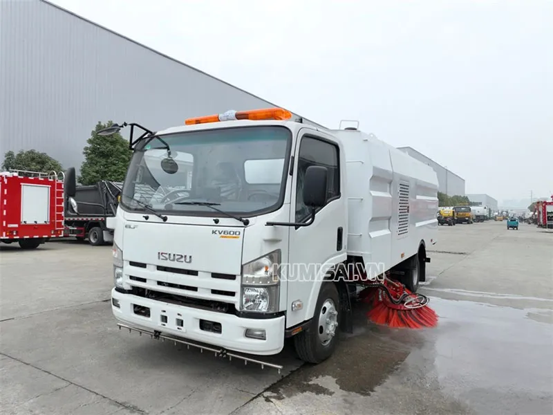 Xe quét rác đường phố Isuzu 9 khối