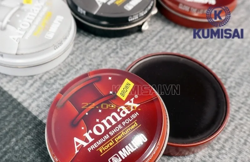 Xi đánh giày Aromax đến từ Hàn Quốc Xi đánh giày Aromax đến từ Hàn Quốc