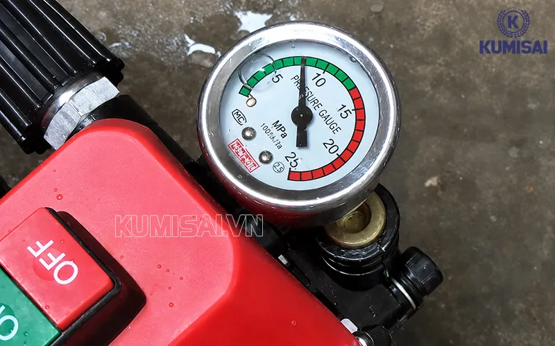 Đồng hồ đo áp lực nước