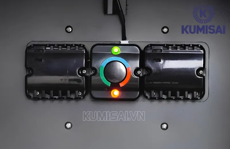 Tủ sử dụng công nghệ hút ẩm IC bán dẫn siêu mạnh và bền Tủ sử dụng công nghệ hút ẩm IC bán dẫn siêu mạnh và bền