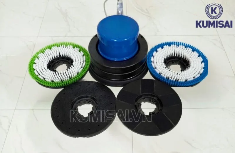 Bộ phụ kiện đi kèm với máy Bộ phụ kiện đi kèm với máy