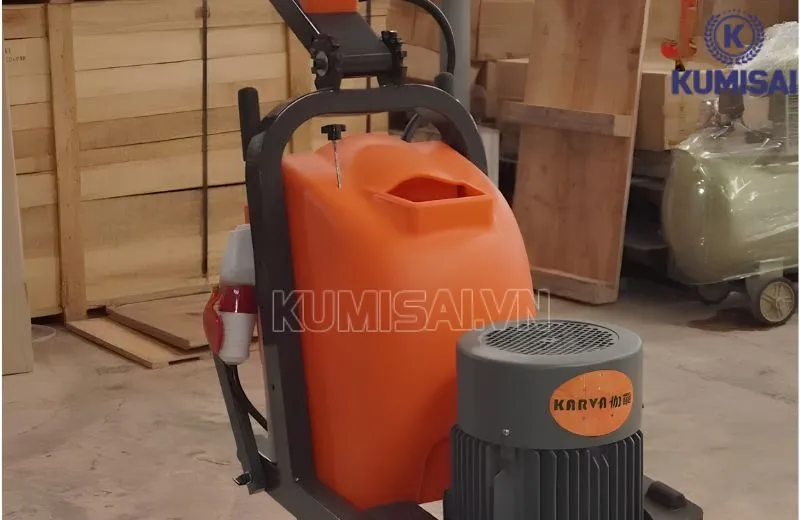 Thùng chứa nước 40 lít đi kèm máy Thùng chứa nước 40 lít đi kèm máy