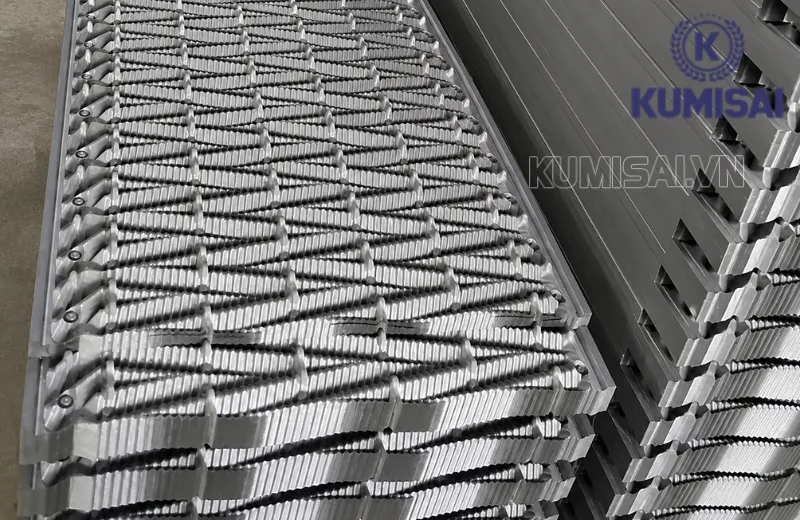 Thiết kế dạng sóng của tấm tản nhiệt Kumisai KMS-03