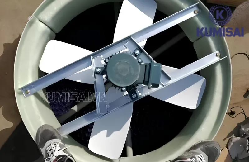 Cần thay thế cánh quạt D770mm khi có vấn đề