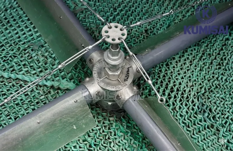 Đầu phun nhôm là nơi tiếp nhận và phân phối nước đều khắp khối tản nhiệt Đầu phun nhôm là nơi tiếp nhận và phân phối nước đều khắp khối tản nhiệt