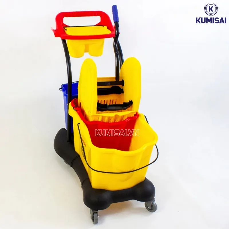 Thiết kế 2 ngăn chứa nước riêng biệt
