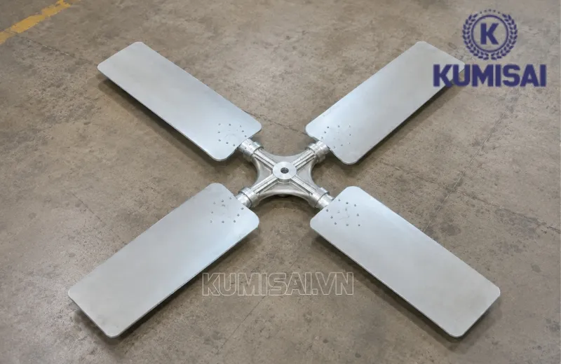 Quạt có đường kính rộng, tạo ra lưu lượng không khí lớn Quạt có đường kính rộng, tạo ra lưu lượng không khí lớn