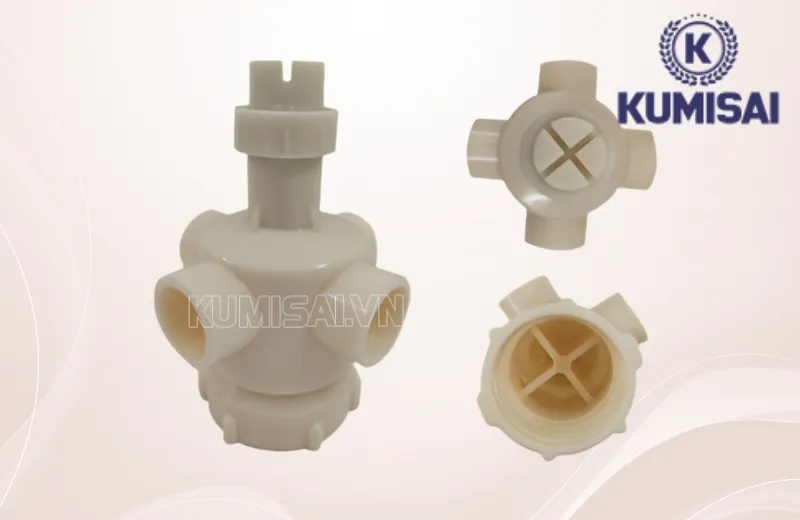Đầu phun DN 60 có 4 đầu chia, giúp phân phối nước đều cho cả hệ thống Đầu phun DN 60 có 4 đầu chia, giúp phân phối nước đều cho cả hệ thống