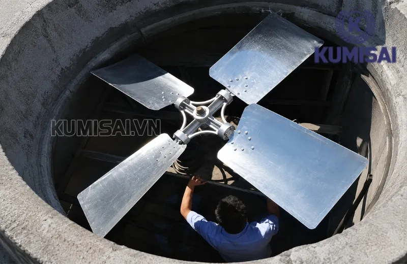 Cần thay mới cánh quạt tháp giải nhiệt khi có dấu hiệu hư hỏng, xuống cấp Cần thay mới cánh quạt tháp giải nhiệt khi có dấu hiệu hư hỏng, xuống cấp