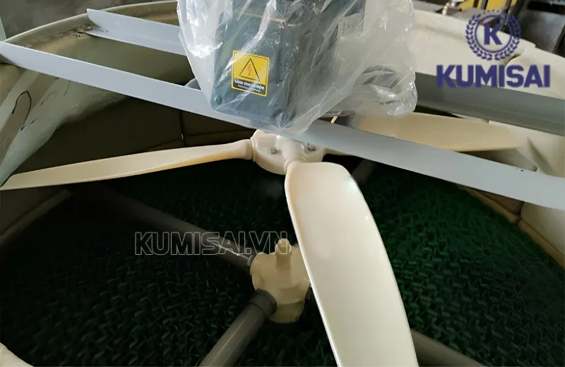 Cánh quạt D930mm tạo ra lưu lượng gió mạnh Cánh quạt D930mm tạo ra lưu lượng gió mạnh