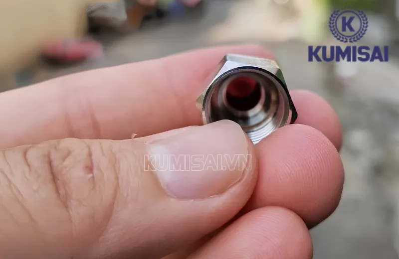 Rãnh khóa kết nối của cút nối nhanh đầu đực ren trong Rãnh khóa kết nối của cút nối nhanh đầu đực ren trong