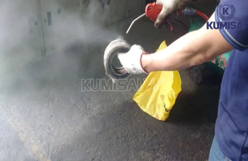 Chú ý vệ sinh sản phẩm thường xuyên, nhất là lọc gió Chú ý vệ sinh sản phẩm thường xuyên, nhất là lọc gió