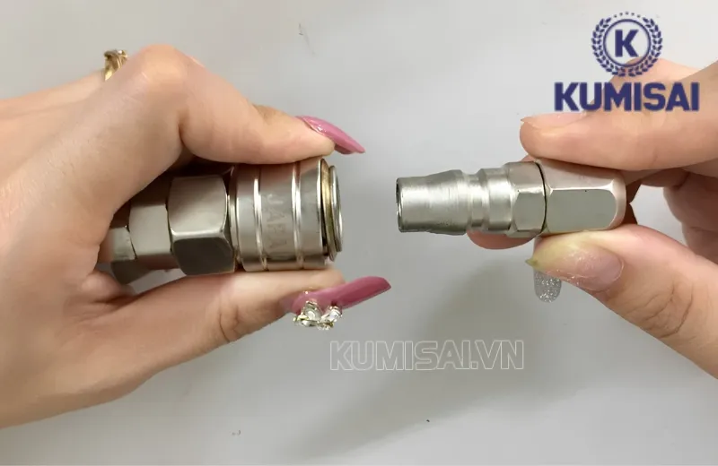 Quá trình thay đổi phụ kiện với cút nối nhanh đầu đực xoắn diễn ra nhanh chóng Quá trình thay đổi phụ kiện với cút nối nhanh đầu đực xoắn diễn ra nhanh chóng