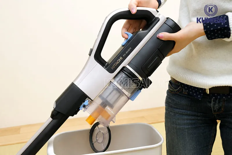 Cách xử lý khi máy hút bụi Hitachi có mùi bất thường