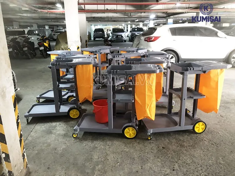 Kumisai Việt Nam - Đơn vị phân phối xe đẩy vệ sinh 3 tầng chuyên nghiệp