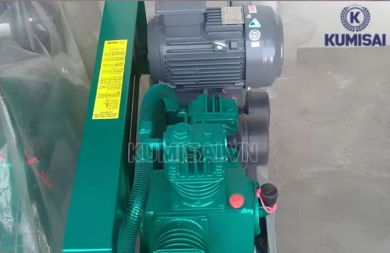 Động cơ máy làm việc mạnh mẽ Động cơ máy làm việc mạnh mẽ
