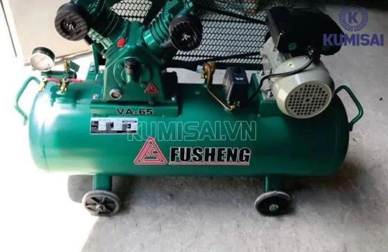 Nên thận trọng khi dùng và bảo quản máy nén khí Nên thận trọng khi dùng và bảo quản máy nén khí