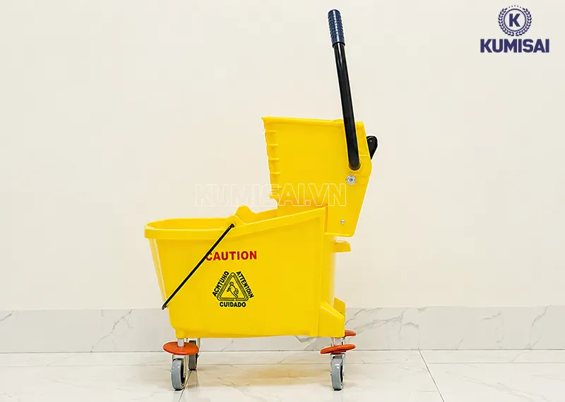 Tổng quan về xe vắt móp đơn Kumisai 32 lít Tổng quan về xe vắt móp đơn Kumisai 32 lít