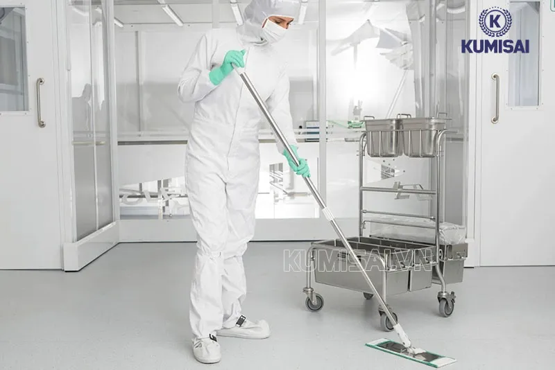 Nguy cơ tiềm ẩn từ xe đẩy vệ sinh phòng sạch kém chất lượng