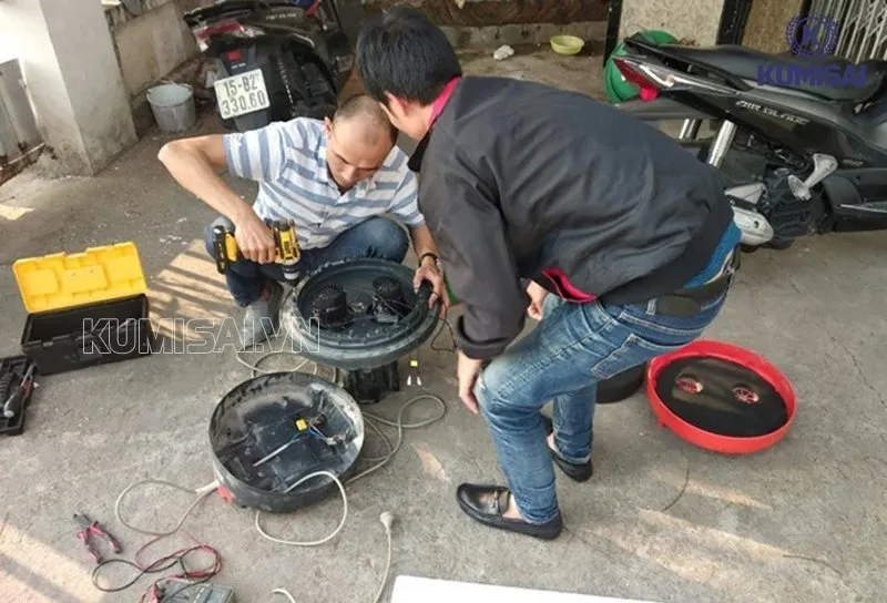 Lỗi máy hút bụi công nghiệp nên gọi thợ sửa chữa chuyên nghiệp Lỗi máy hút bụi công nghiệp nên gọi thợ sửa chữa chuyên nghiệp