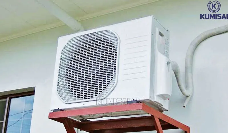 Đặt giày gần dàn nóng lạnh Đặt giày gần dàn nóng lạnh