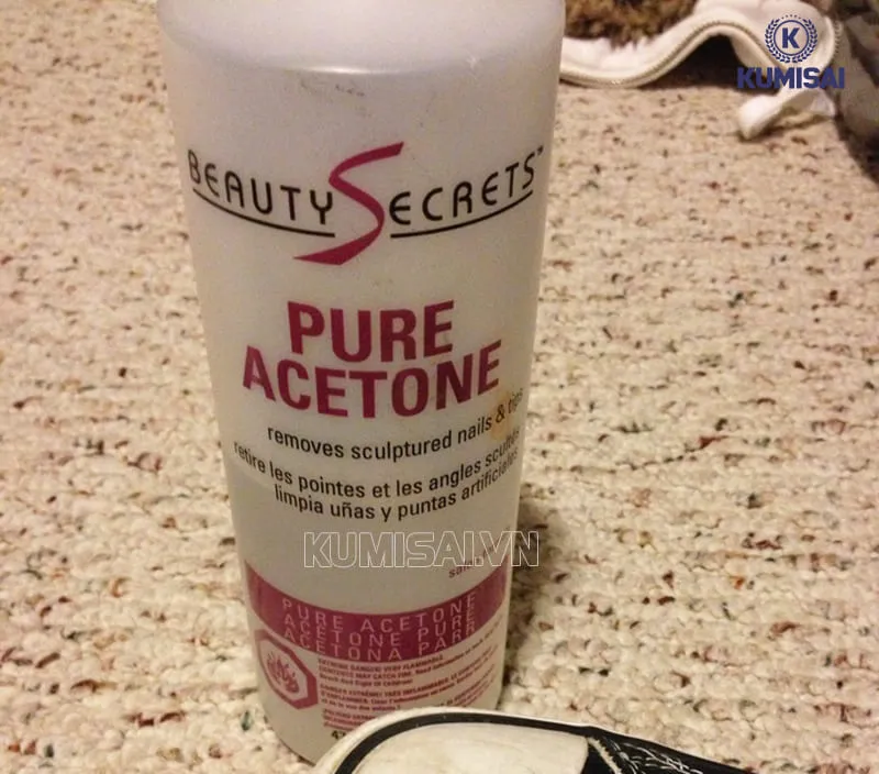 Xử lý vết ố lâu ngày bằng Acetone Xử lý vết ố lâu ngày bằng Acetone