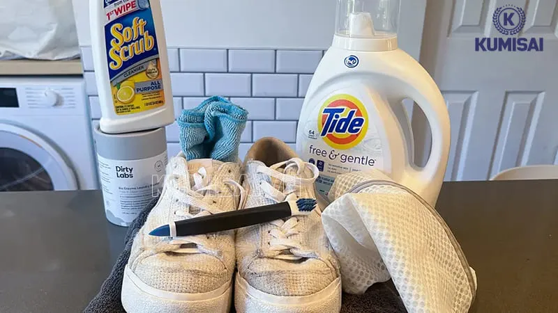 Bộ dụng cụ vệ sinh giày Converse tại nhà Bộ dụng cụ vệ sinh giày Converse tại nhà