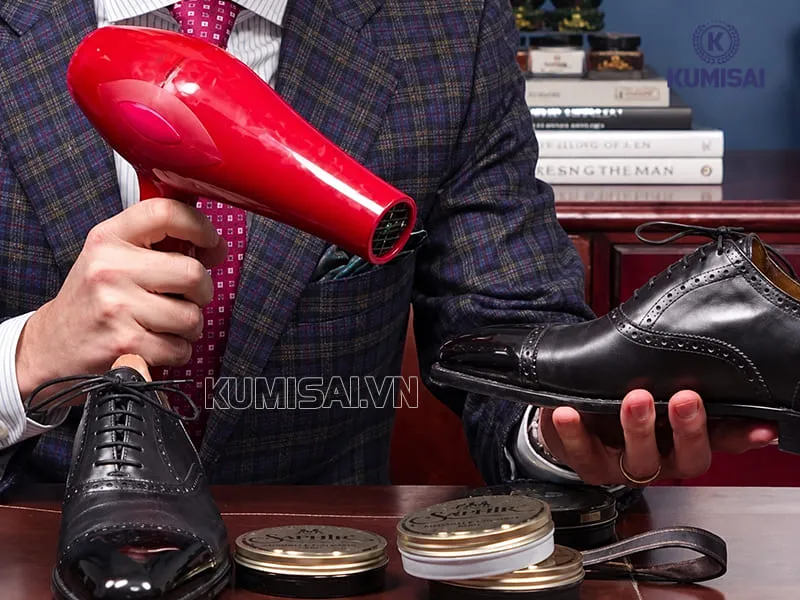 Làm mềm da bằng nhiệt từ máy sấy tóc