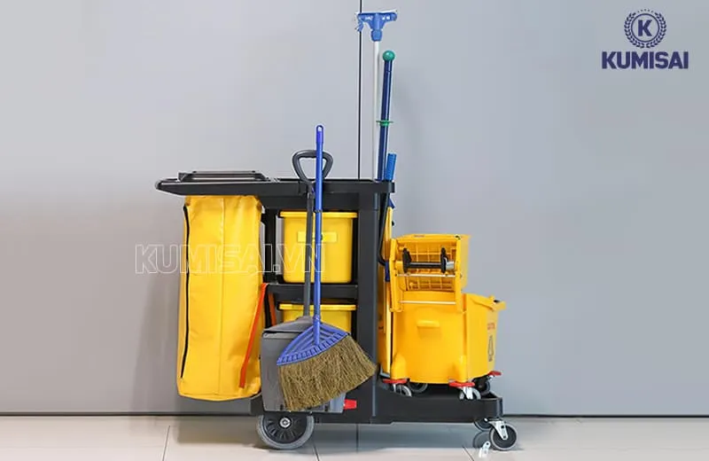 Xe đẩy vệ sinh chuyên dụng giúp tăng năng suất làm việc Xe đẩy vệ sinh chuyên dụng giúp tăng năng suất làm việc