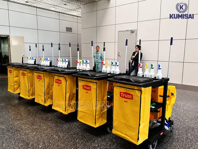 Mua xe dọn vệ sinh Trust ở đơn vị uy tín, chất lượng Mua xe dọn vệ sinh Trust ở đơn vị uy tín, chất lượng