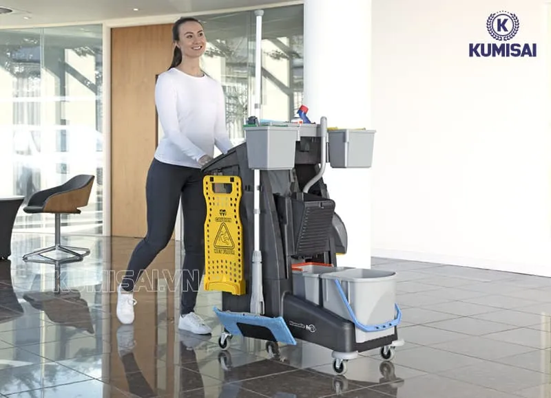 Xe làm vệ sinh Numatic thiết kế tiện dụng Xe làm vệ sinh Numatic thiết kế tiện dụng