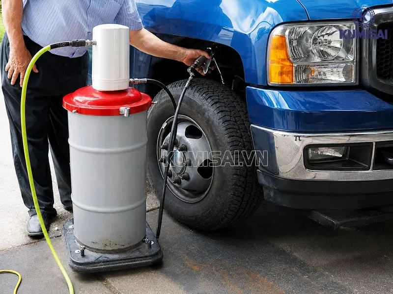 Tìm hiểu về bơm mỡ ô tô Tìm hiểu về bơm mỡ ô tô
