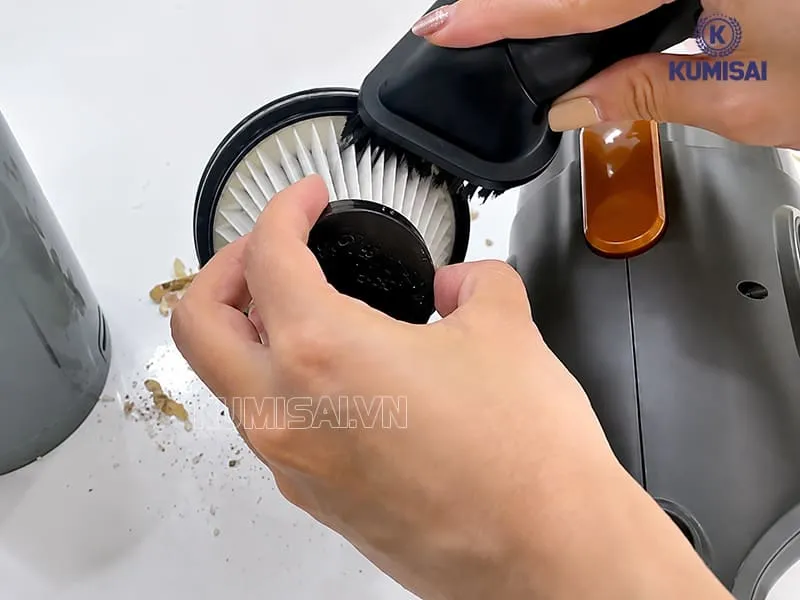 Vệ sinh và thay mới bộ lọc 