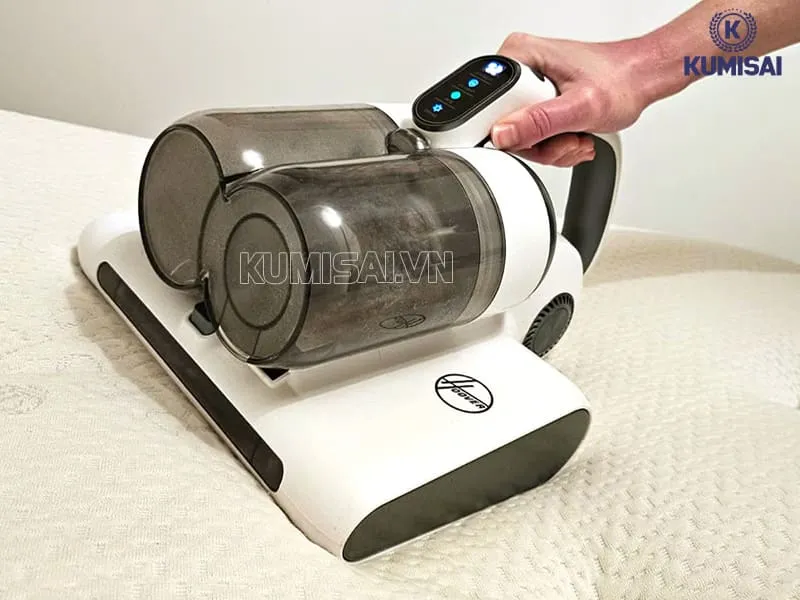 Máy hút bụi đệm giúp vệ sinh giường nệm hiệu quả