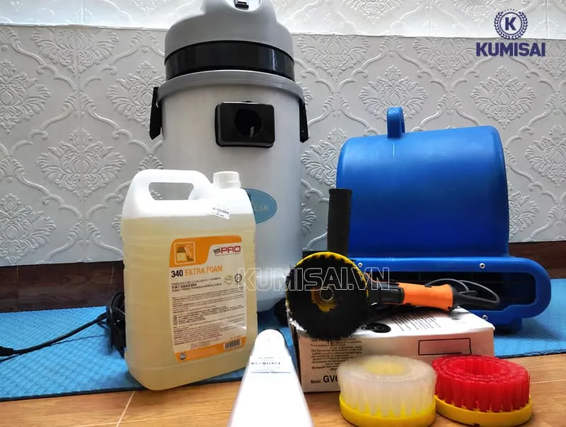 Các dụng cụ cần chuẩn bị để làm sạch ghế làm việc