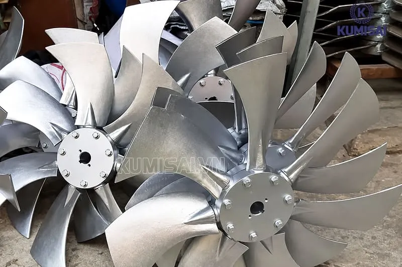 Cấu tạo cánh quạt cũng là yếu tố quan trọng quyết định giá Cấu tạo cánh quạt cũng là yếu tố quan trọng quyết định giá