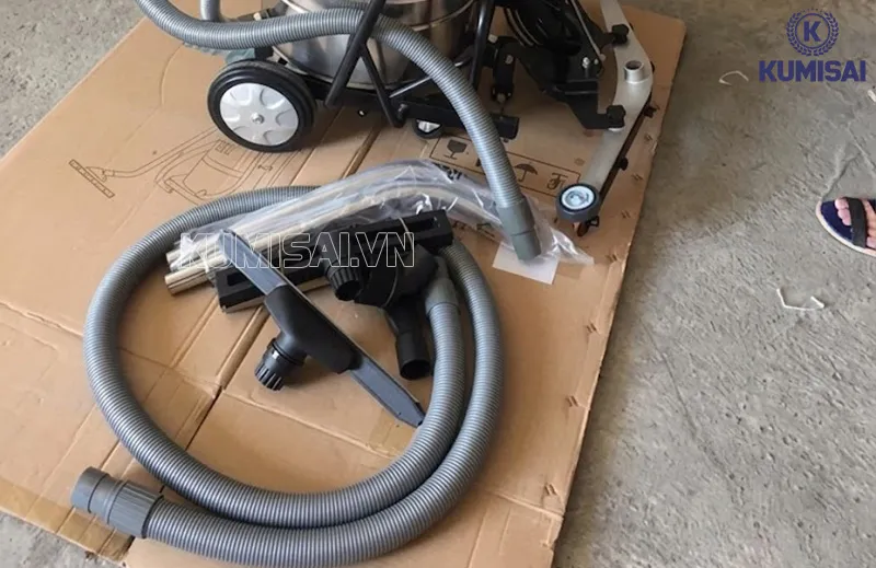 Bộ dụng cụ đi kèm Bộ dụng cụ đi kèm