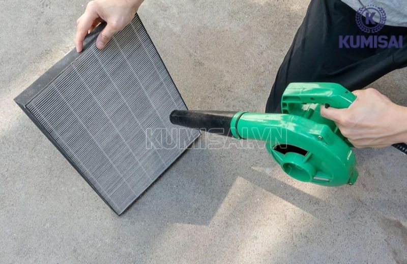 Chú ý vệ sinh máy thường xuyên để đảm bảo hiệu suất hút ẩm