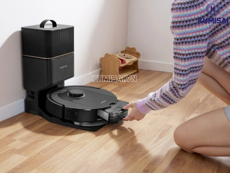 Robot hút bụi tự động, không cần dùng sức 