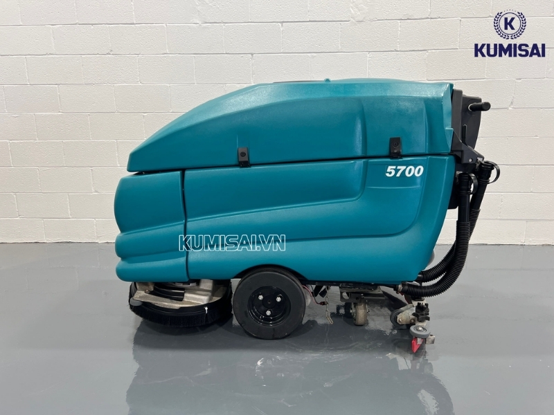 Tennant 5700