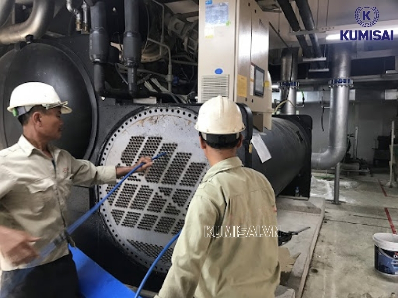 Áp dụng phương pháp xử lý cáu cặn cơ học