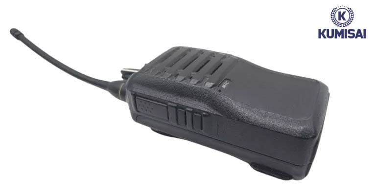 Cận cảnh thiết kế vỏ ngoài Icom IC-F4002