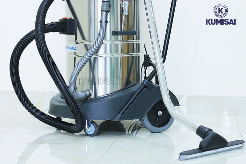 Palada PD70 trang bị hệ thống bánh xe và thùng chứa lớn