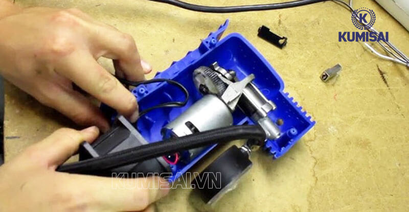 Bảo dưỡng máy nén khí 12V theo định kỳ 