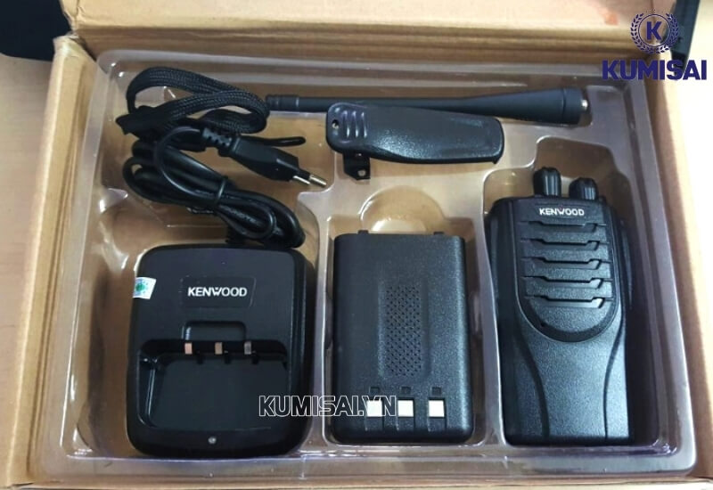 Bảo quản máy bộ đàm trong hộp đựng chuyên dụng khi không sử dụng 